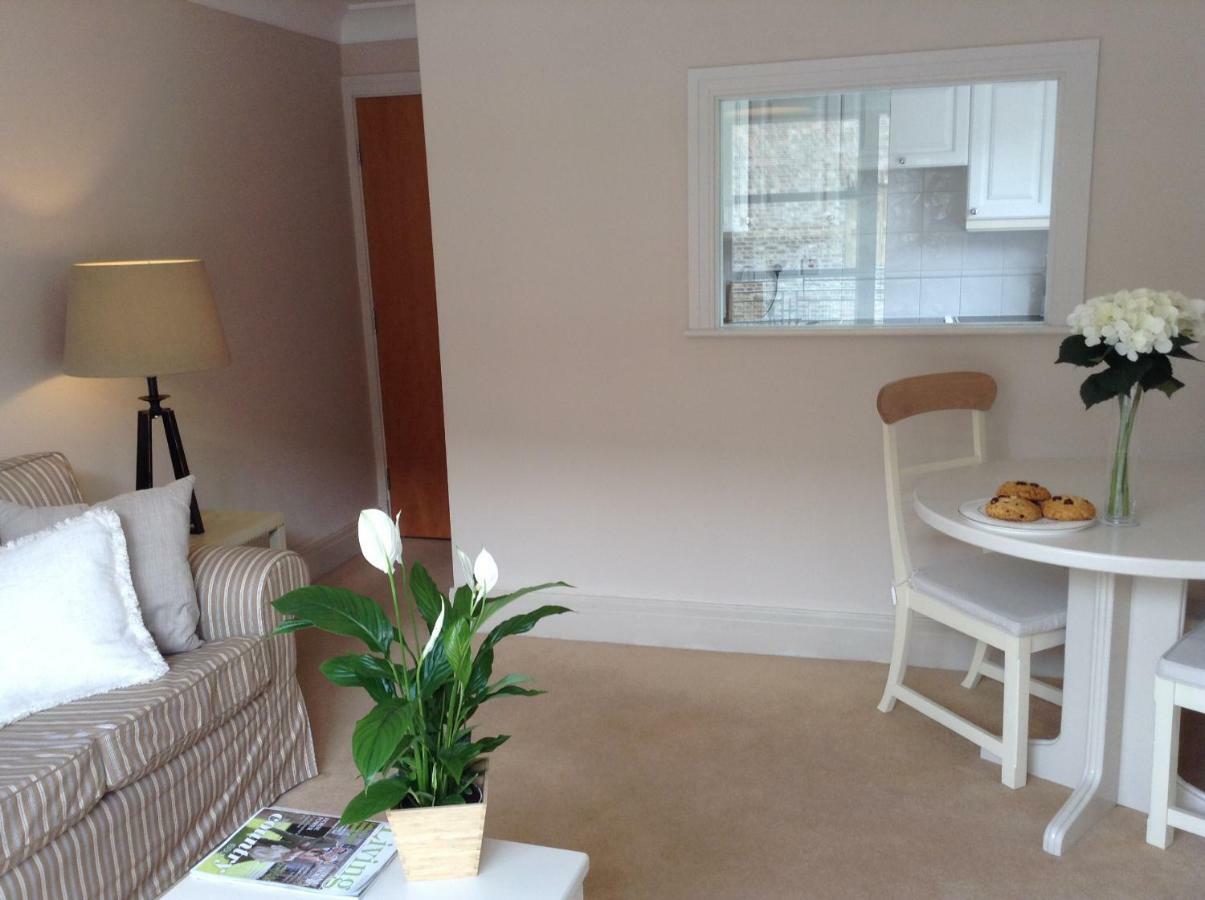 12 Emperors Wharf Apartment York