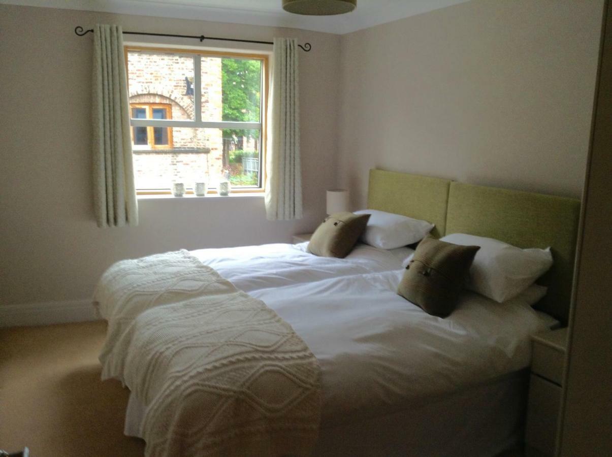12 Emperors Wharf Apartment York